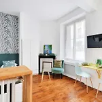 New Studio With Terrace Near The Eiffel Tower